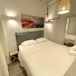 Lefteris Otel 2*