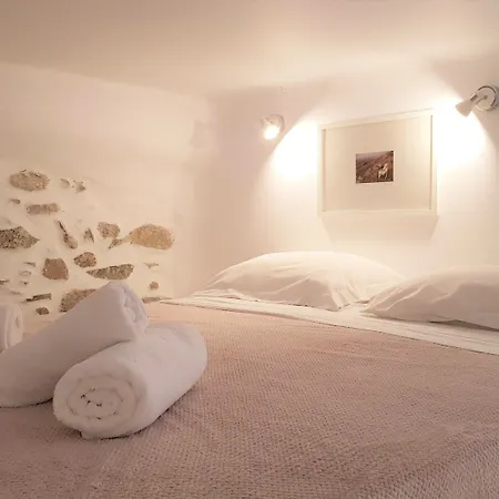 레프터리스 Mykonos Town