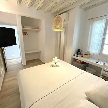 Lefteris Hotel 2*